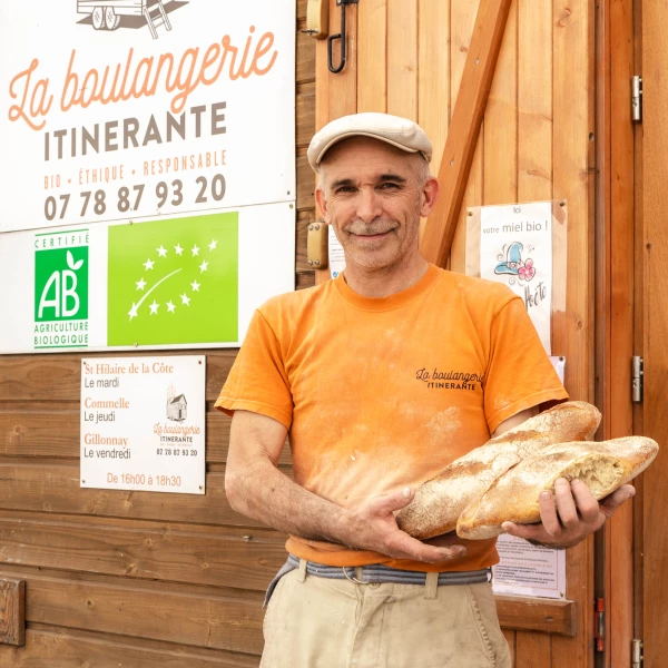 Une boulangerie bio itinérante en Isère